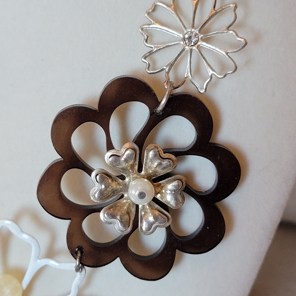 Multi-Flower Statement Necklace Silver Tone Mixed… - image 5